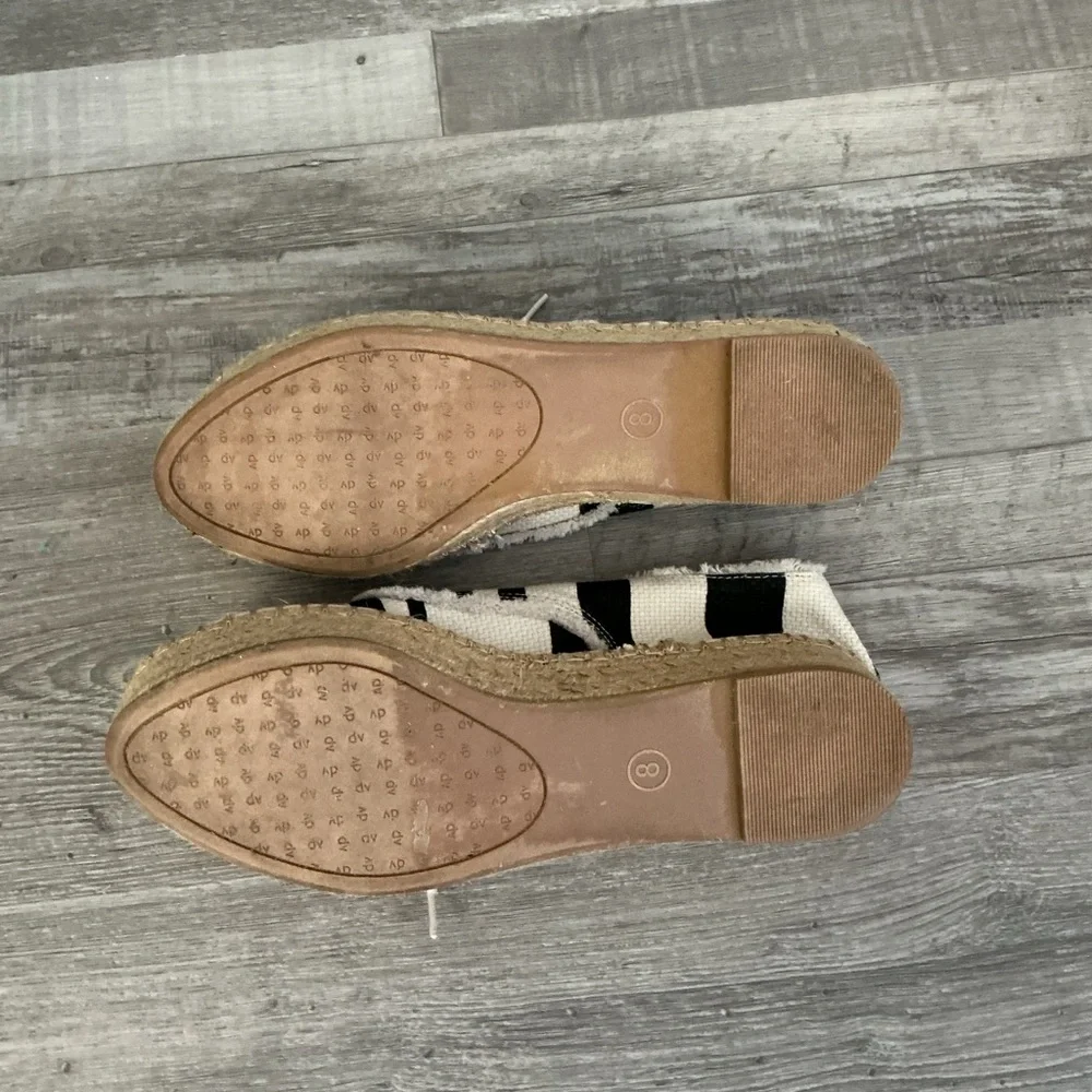 DV by Dolce Vita Womens Black Cream Striped Roxie Espadrille